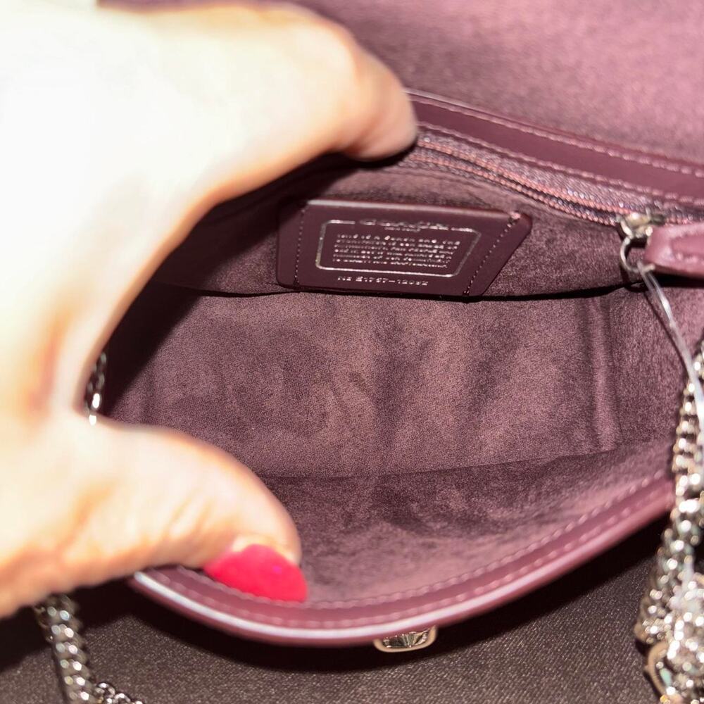 Coach pink leather crossbody bag excellent condition - Picture 2 of 6